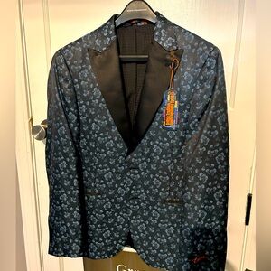 Men’s dinner jacket.  New with tags